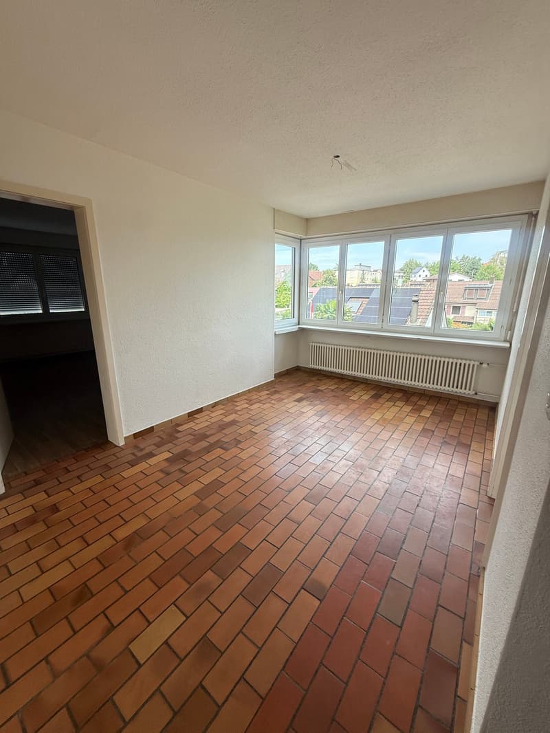 Helle 3.5-Zimmer-Wohnung mit Balkon und toller Aussicht in Rümlang (12)