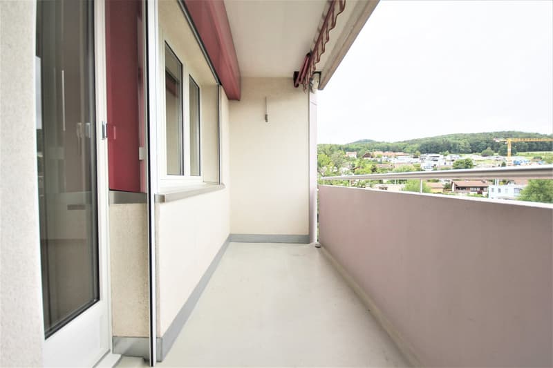 Moderne 3.5-Zimmer-Wohnung mit Balkon und Aussicht in Oftringen (7)