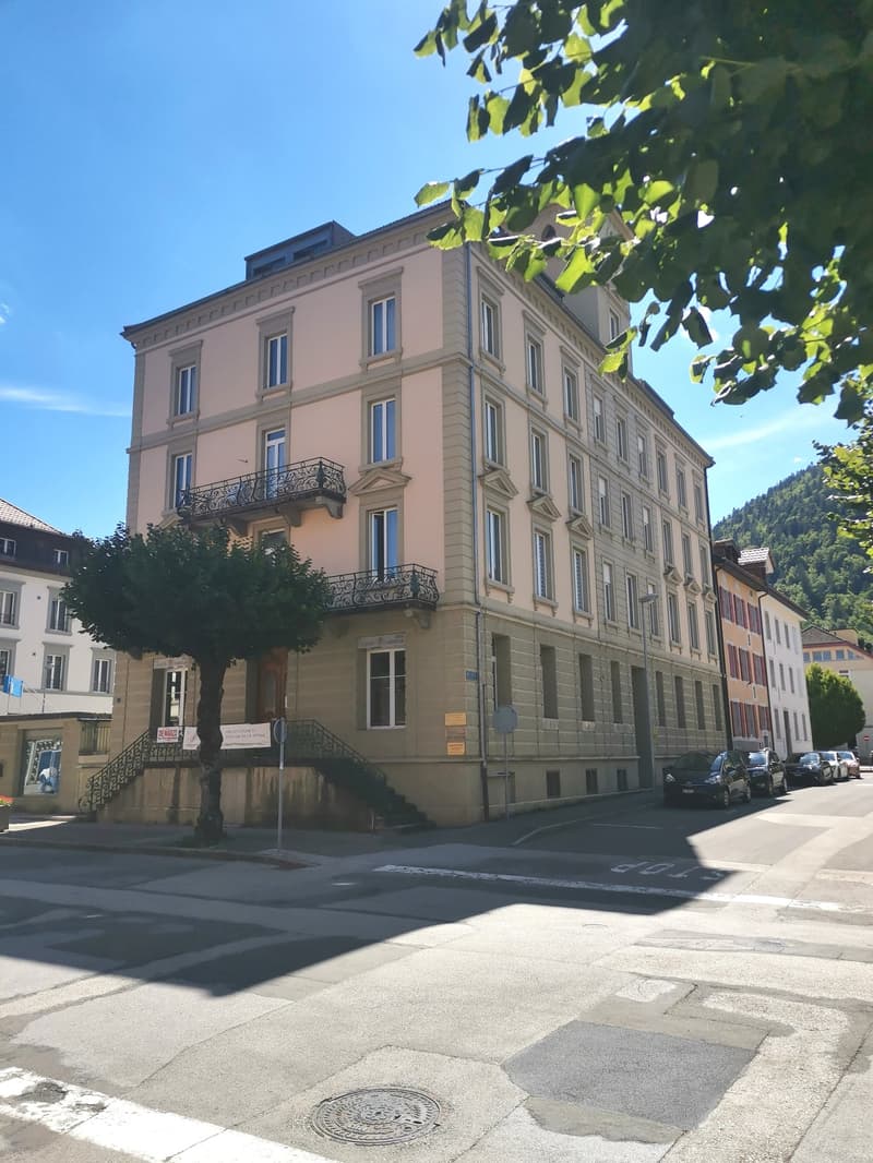 Spacieux appartement de 4 pièces au centre de Fleurier (7)