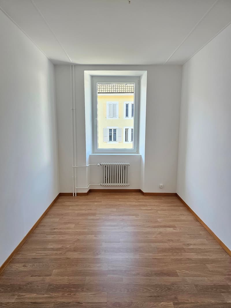 Appartement rénové de 4 pièces au centre du village (8)