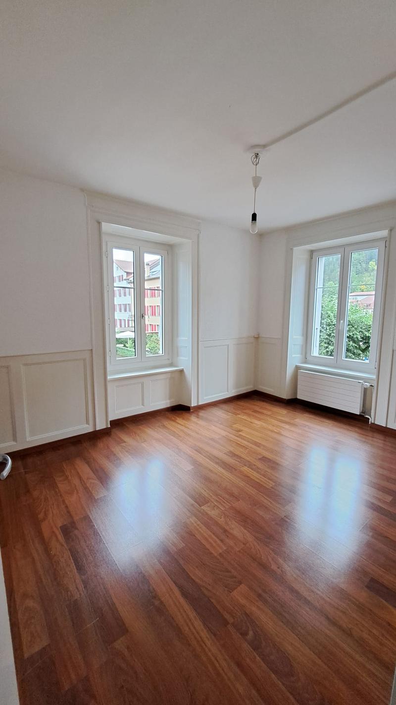 Appartement de 6 pièces au centre du village de Fleurier (6)