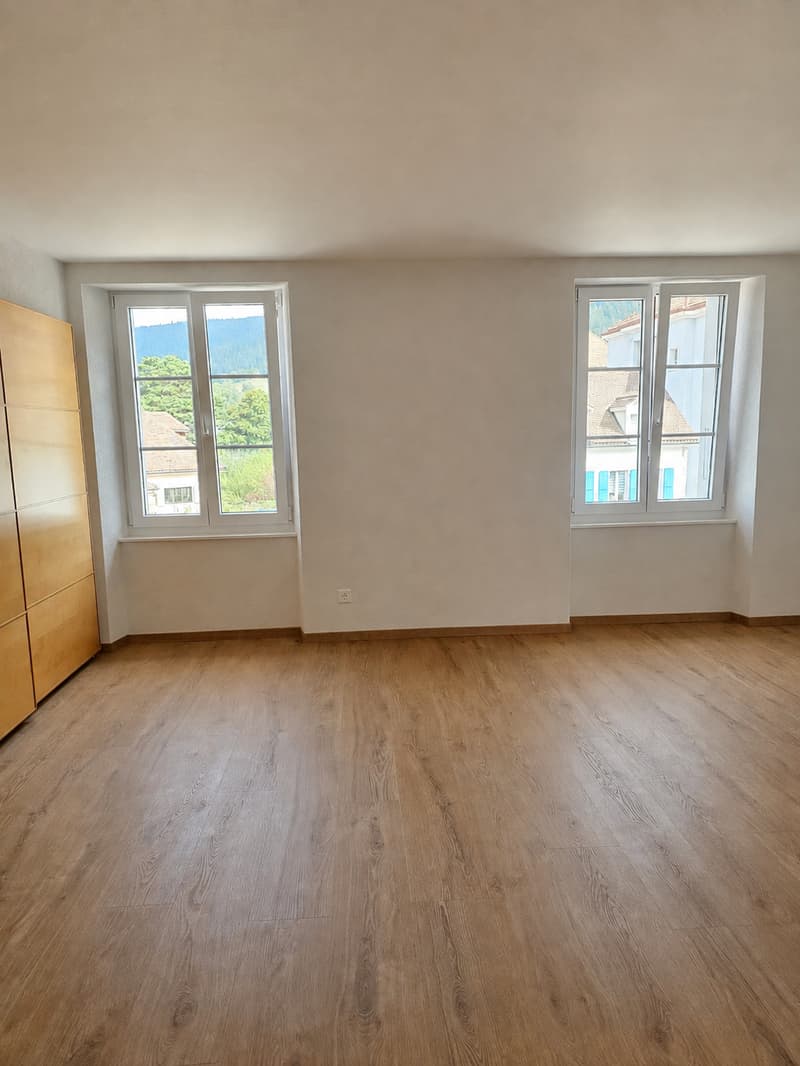 Bel appartement rénové au centre de Fleurier (4)