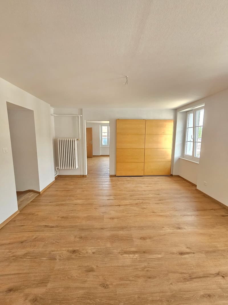 Bel appartement rénové au centre de Fleurier (3)