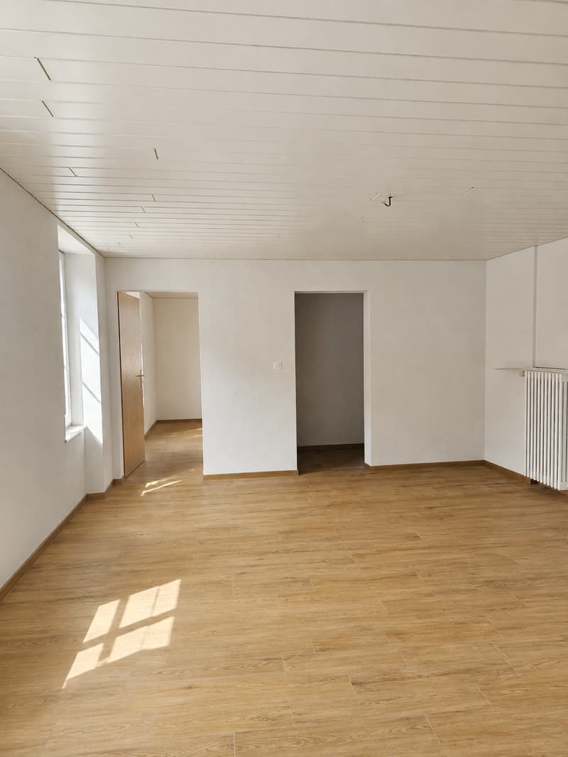 Bel appartement rénové au centre de Fleurier (2)