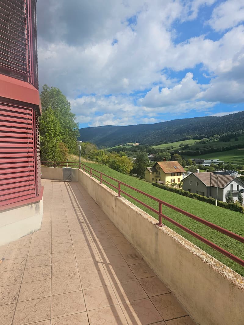 Entre nature et confort : belle maison de 200 m² à Couvet (3)