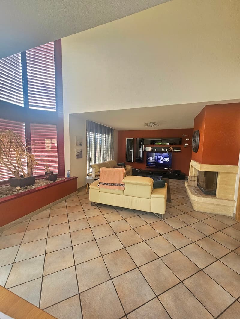 Entre nature et confort : belle maison de 200 m² à Couvet (7)