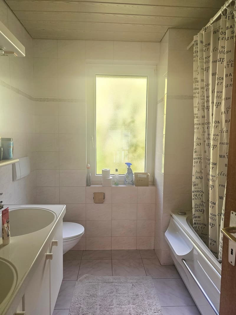 Entre nature et confort : belle maison de 200 m² à Couvet (10)