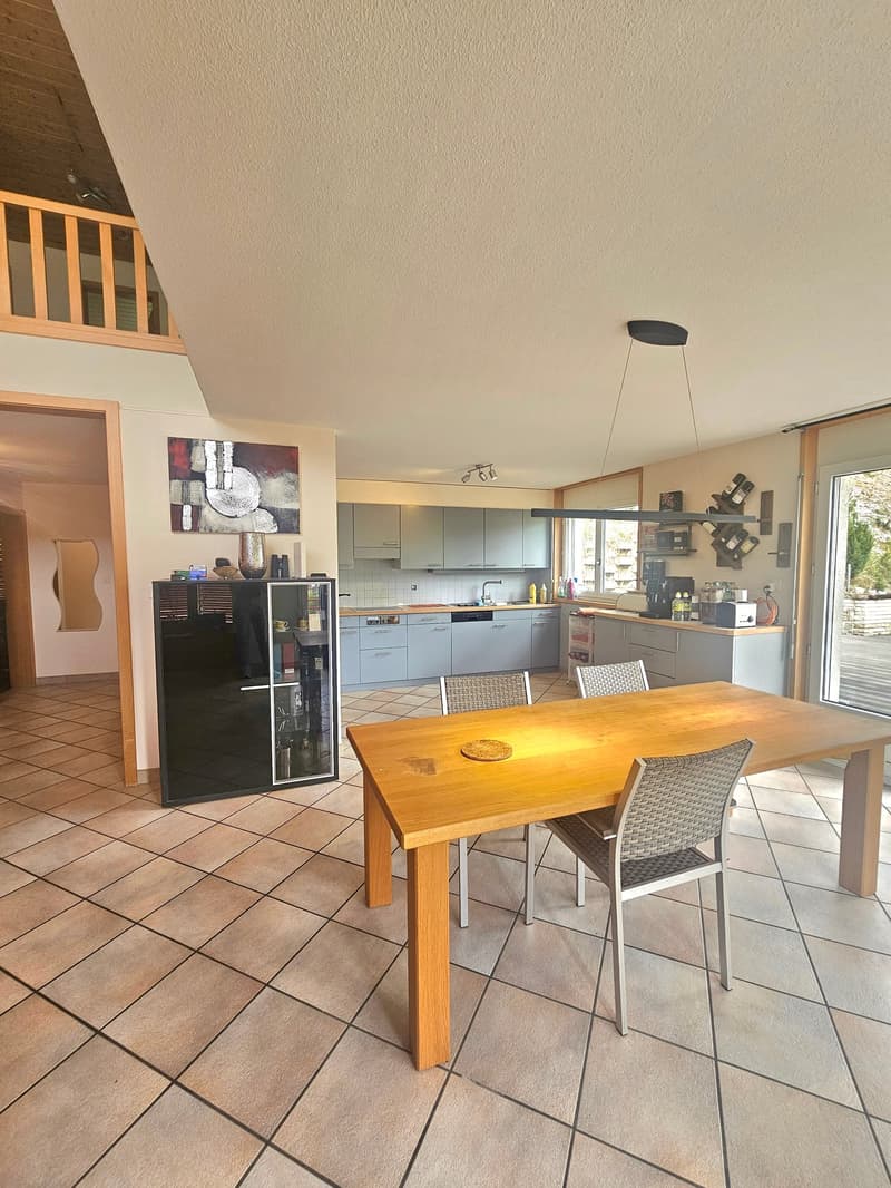 Entre nature et confort : belle maison de 200 m² à Couvet (6)