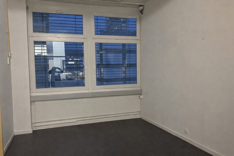 Vielseitig nutzbare Gewerbe- oder Lagerfläche - 307 m² an zentraler Lage in Dübendorf (4)