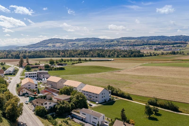 Charmante 2.5-Zi. Gartenwohnung mit idyllischem Blick ins Grüne (13)