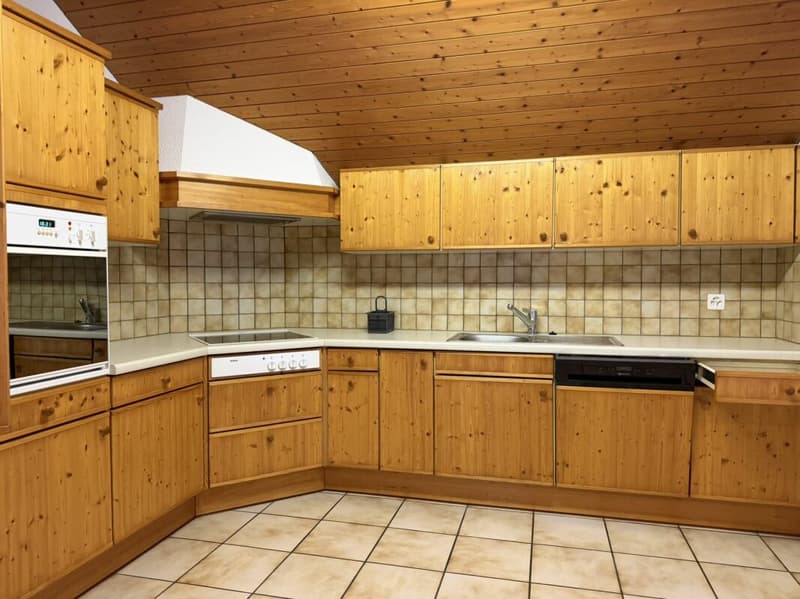 Charmante 3.5-Zi.-Dachwohnung mit Cheminée in Menziken AG (5)