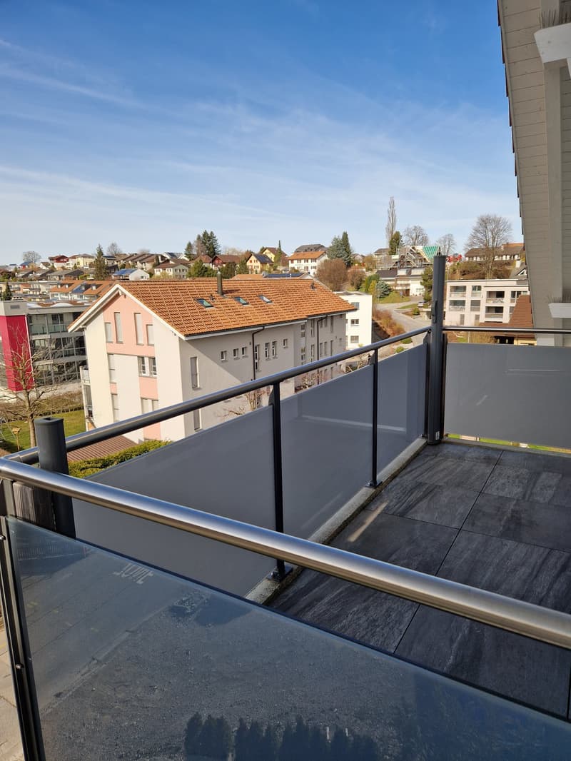 Moderne 2.5-Zi-Dachwohnung in Schwarzenburg als Wohnung für Eigenbedarf oder Kapitalanlage geeignet (12)