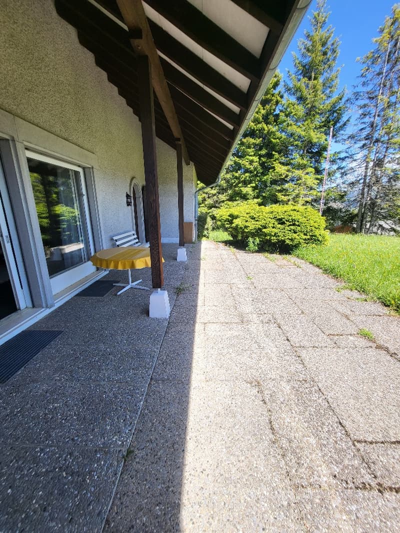 Sehr schönes Ein- oder Zweifamilienhaus in idyllischer Lage im Ottenleuenbad mit Bergsicht (6)