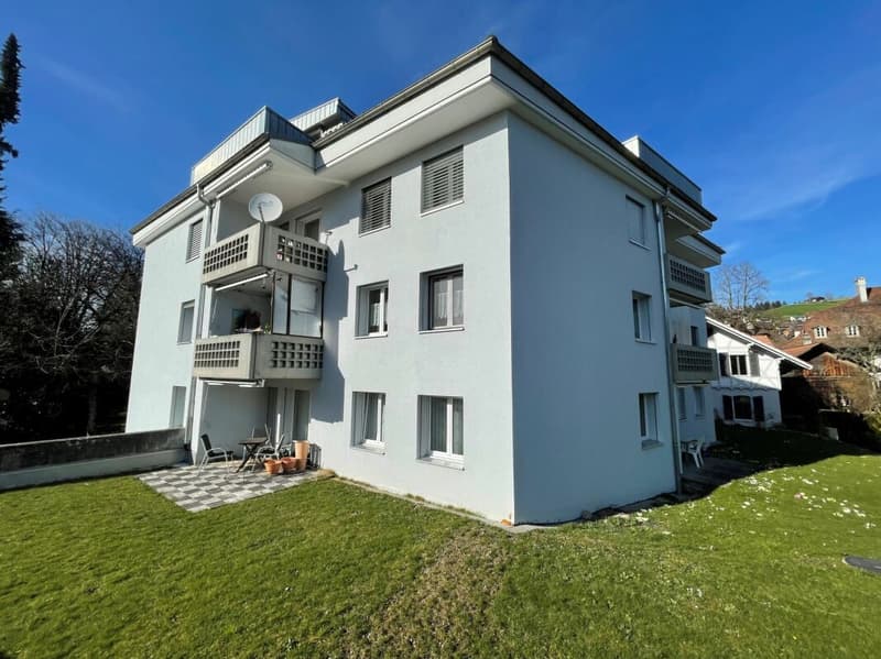 Sonnige und helle Wohnperle an zentraler Lage: 4-Zimmerwohnung im 1. OG (4)