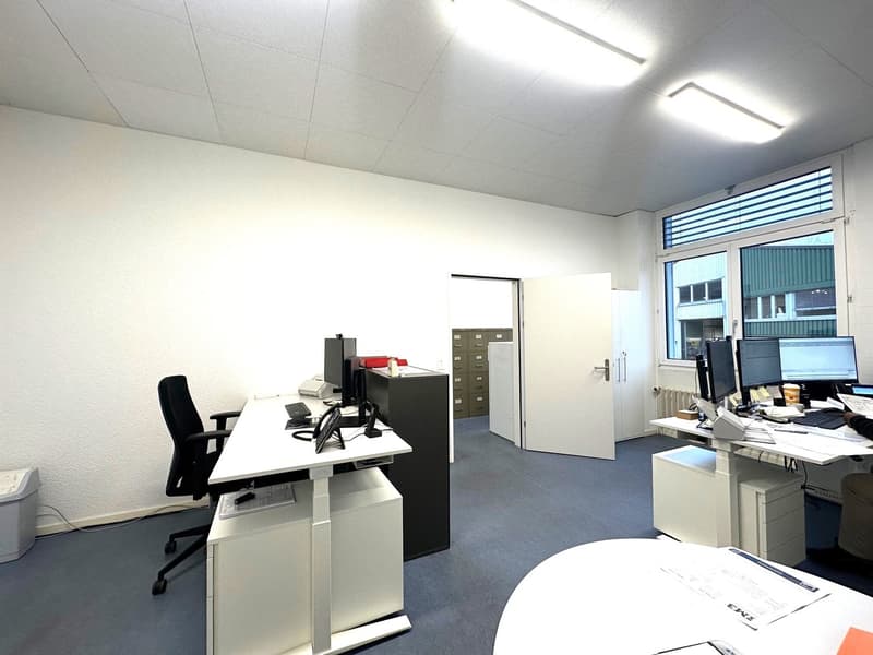 Letzte Praxis- & Büroflächen verfügbar - Gewerbezentrum HUB KönizSüd (8)