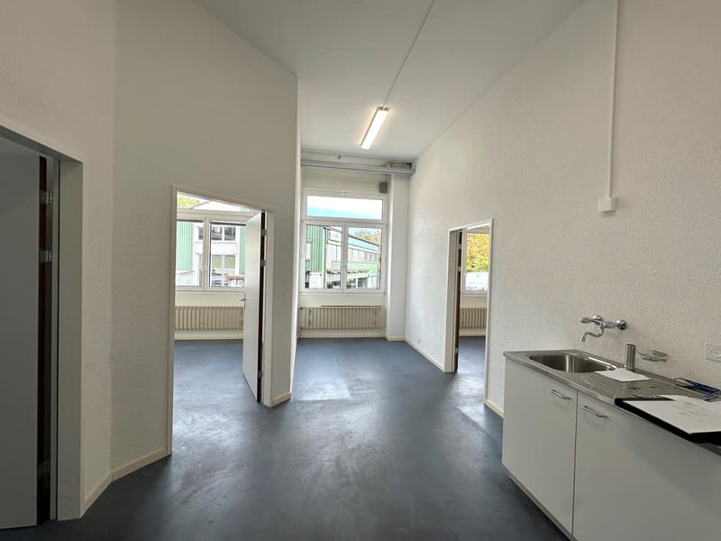 Letzte Bürofläche 164 m² mit 140m2 Lager und vielen EHP verfügbar (4)