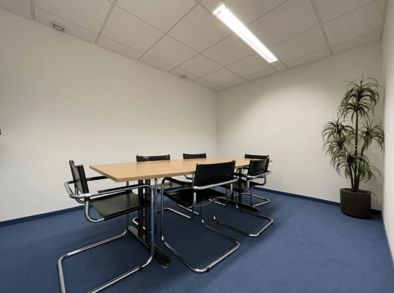 Einzelbüro in idealer Lage in Zug - Perfekt für Ihr Unternehmen (3)