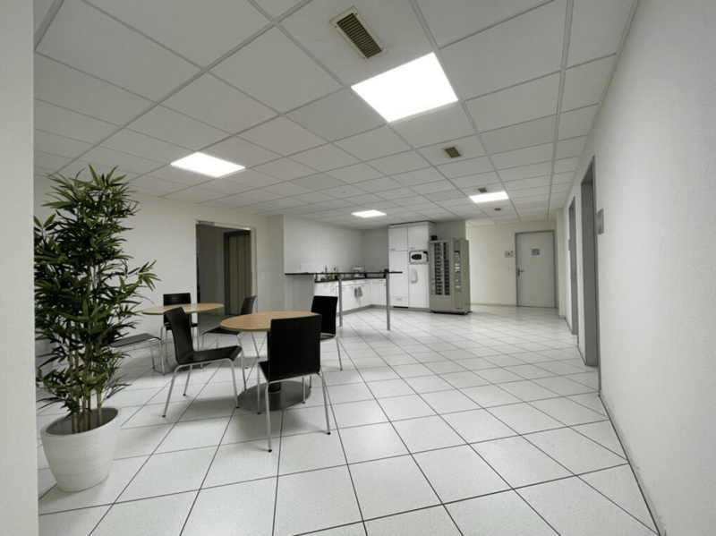 Einzelbüro in idealer Lage in Zug - Perfekt für Ihr Unternehmen (7)