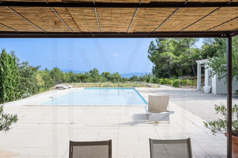 Villa d'exception au coeur des Monts de Vaucluse ? Vue panoramique sur le Luberon (2)