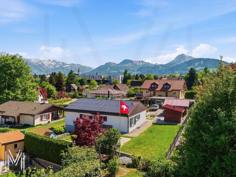 Villa d'exception de 6,5 pièces dans un quartier calme résidentiel avec vue exceptionnelle ! (4)