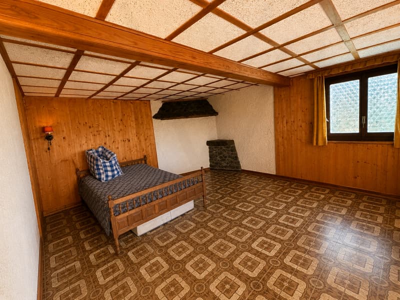Chalet authentique avec vue imprenable sur le Lac de la Gruyère (11)
