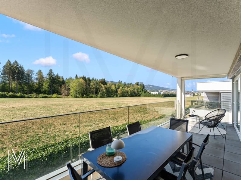 Magnifique appartement en attique de 5.5 pièces, avec vue et situation exceptionnelles à quelques minutes du centre-ville ! (1)