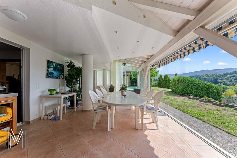 Superbe maison 6,5 pièces avec un dégagement et vue d'exception (2)