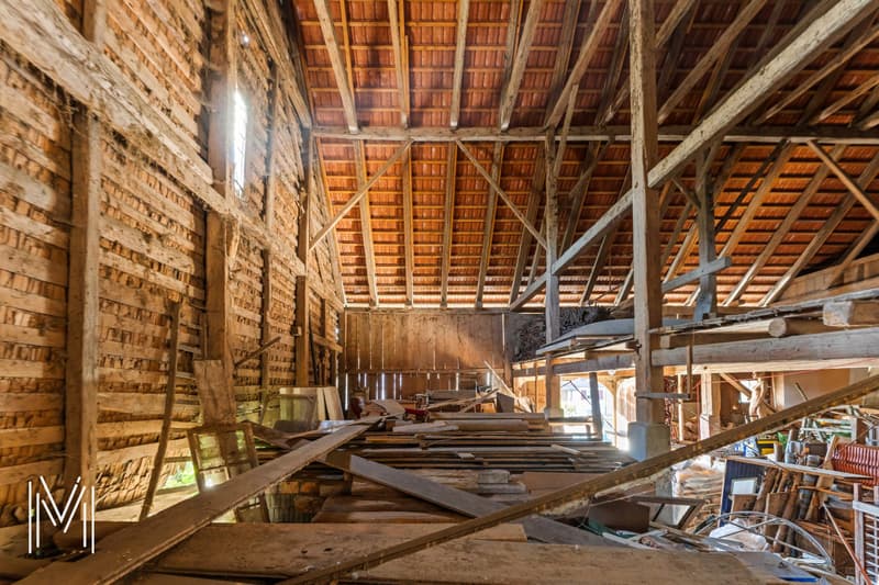 Un patrimoine authentique à réinver au coeur du village ! Une Opportunité immobilière rare ! (12)