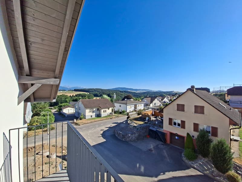 Grand appartement de 4,5 pièces sous les combles et proche de la gare (9)