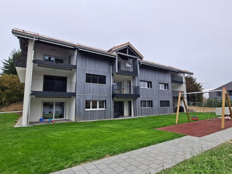 Grand appartement de 4,5 pièces sous les combles et proche de la gare (10)