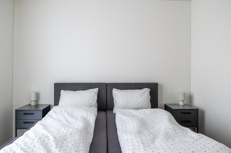 Möblierte, stilvolle 3.5-Zimmer-Wohnung mit Balkon in Zug (5)
