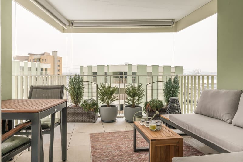 Moderne 3.5 Zimmerwohnung mit Balkon in Luzern (2)