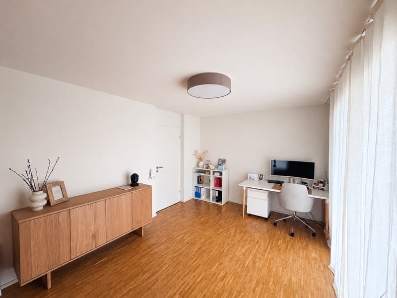 BEFRISTET: 01.12.26 - 31.03.27; Möblierte 3.5-Zimmerwohnung in Kriens mit Balkon & Bergsicht (5)