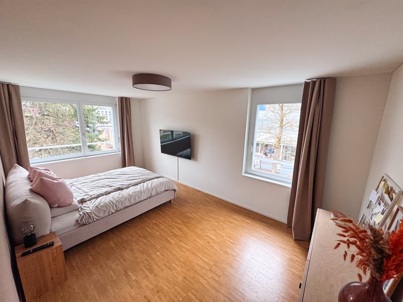 BEFRISTET: 01.12.26 - 31.03.27; Möblierte 3.5-Zimmerwohnung in Kriens mit Balkon & Bergsicht (4)