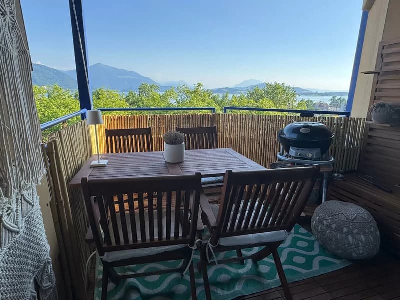 Möblierte 3.5-Zimmerwohnung mit Seeblick im Zentrum von Zug (3)
