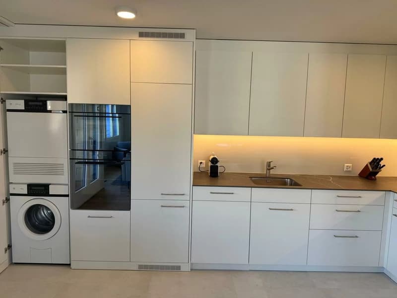 Möblierte 3.5-Zimmerwohnung mit Seeblick im Zentrum von Zug (6)