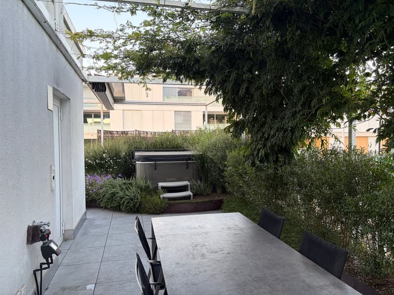 Charming furnished 3.5-Room Apartment with Balcony an rooftop terrace in the Heart of Luzern (1)