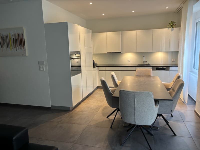 Fixed term: 01.01.2027 - 31.05.2027: Charming Furnished 3.5-Room Apartment in Zürich-Wiedikon (5)
