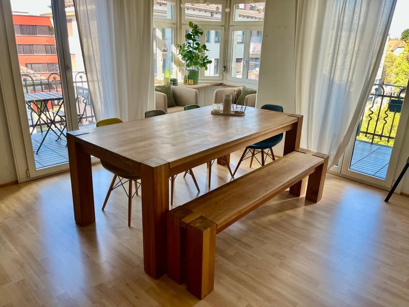 BEFRISTET: 01.12.26 - 30.04.27: Charmante 3.5-Zimmer-Dachwohnung mit sonnigen Balkonen in Luzern (4)