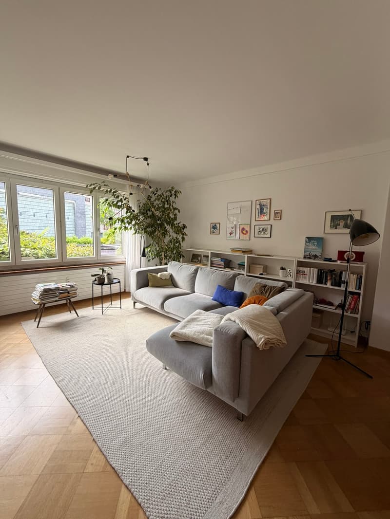 Altbauwohnung mit grossem Gartenanteil im Zentrum von Visp (1)