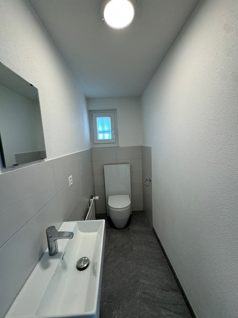 Grosszügige Gewerbefläche zu vermieten – 70 m² – Komplett renoviert im Februar 2026 – Orpund (4)