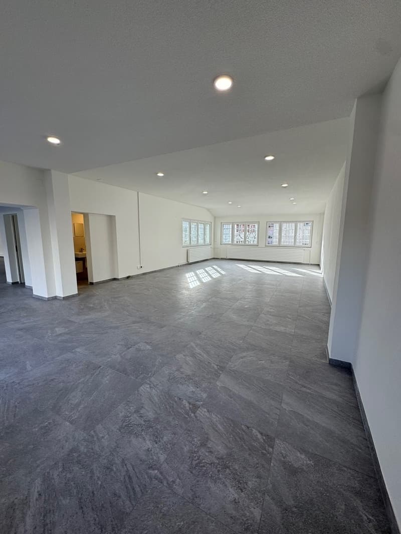 Grosszügige Gewerbefläche zu vermieten – 70 m² – Komplett renoviert im Februar 2026 – Orpund (2)