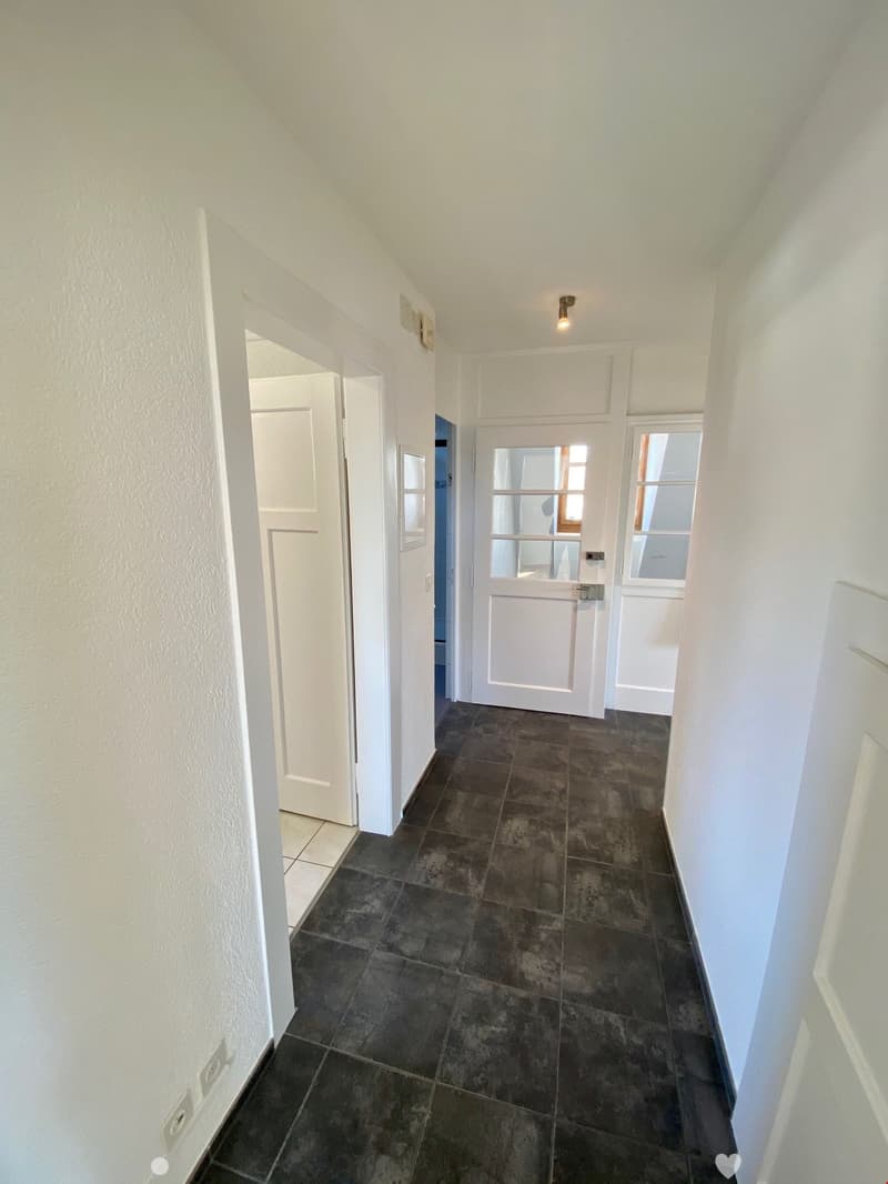 Schöne 2.5 Zimmerwohnung Biel/Bienne (3)