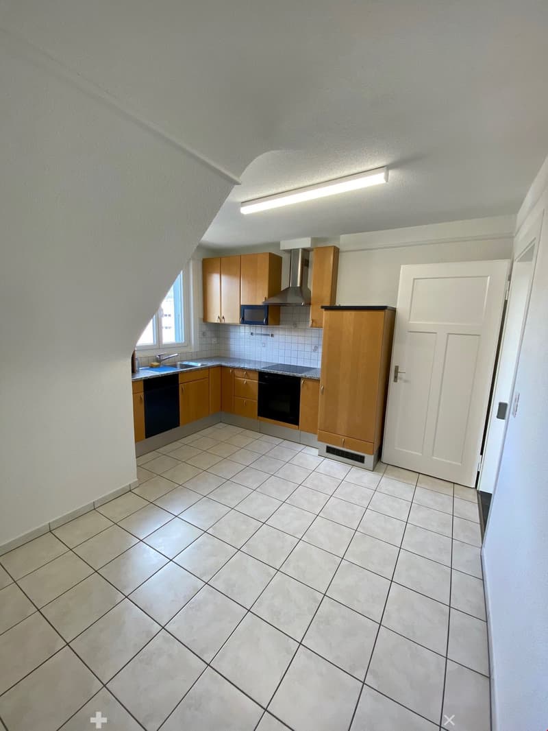Schöne 2.5 Zimmerwohnung Biel/Bienne (7)