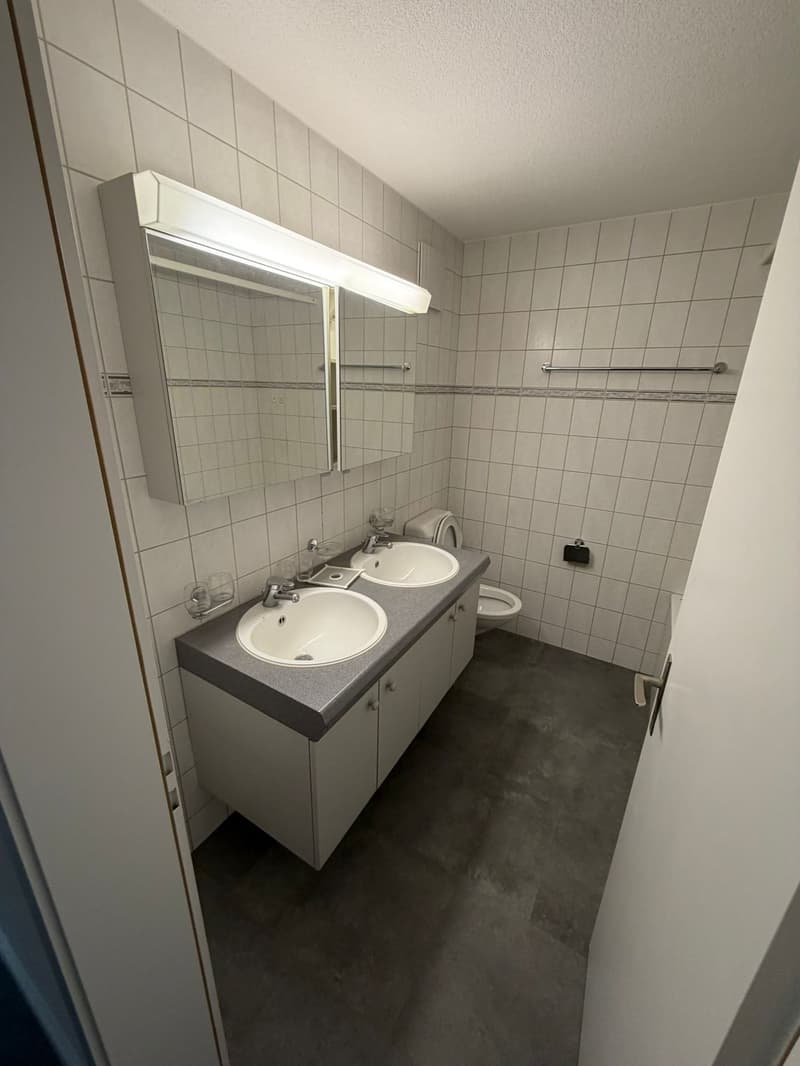 Helle 4-Zimmer-Wohnung mit Gartensitzplatz + Balkon (13)