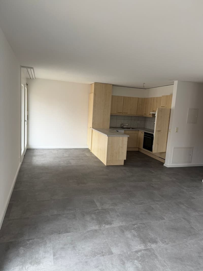 Helle 4-Zimmer-Wohnung mit Gartensitzplatz + Balkon (6)