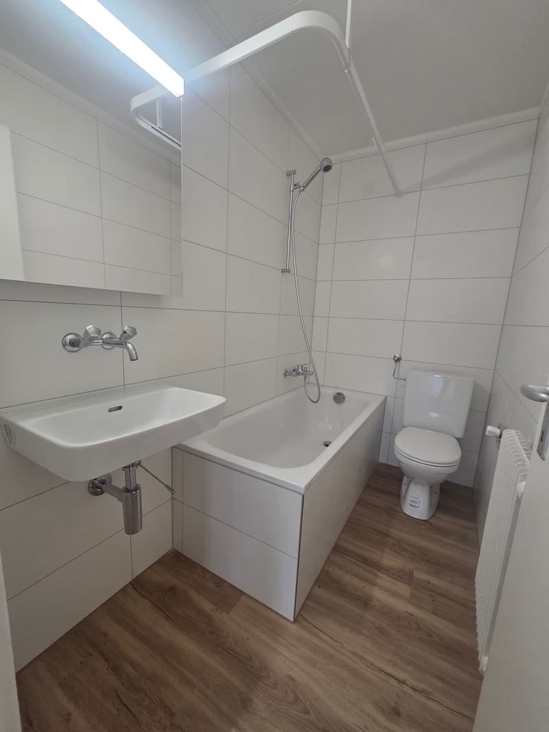 Vollständig sanierte 3-Zimmer-Wohnung mit Balkon und schöner Aussicht in Zollikofen (4)