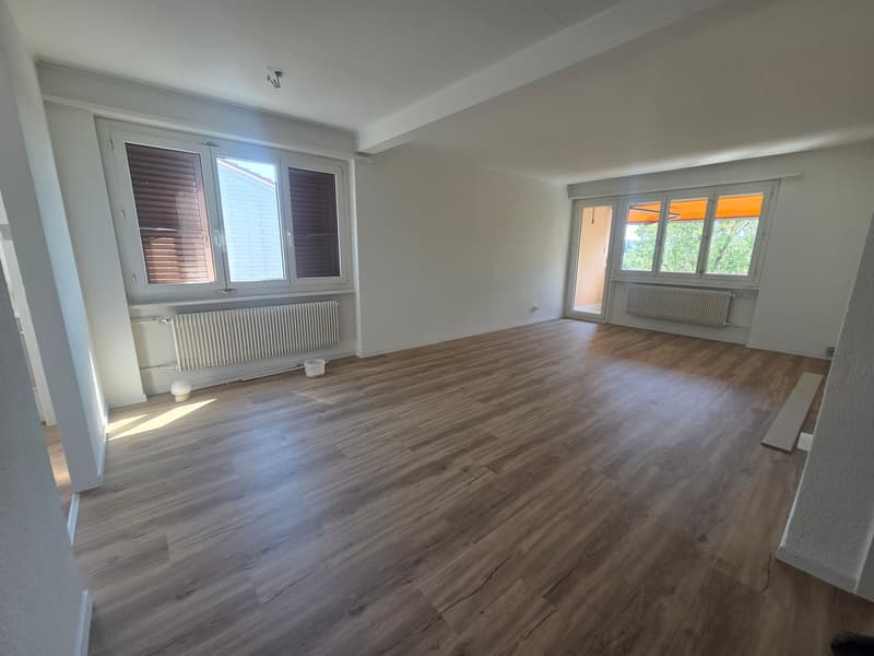 Vollständig sanierte 3-Zimmer-Wohnung mit Balkon und schöner Aussicht in Zollikofen (2)