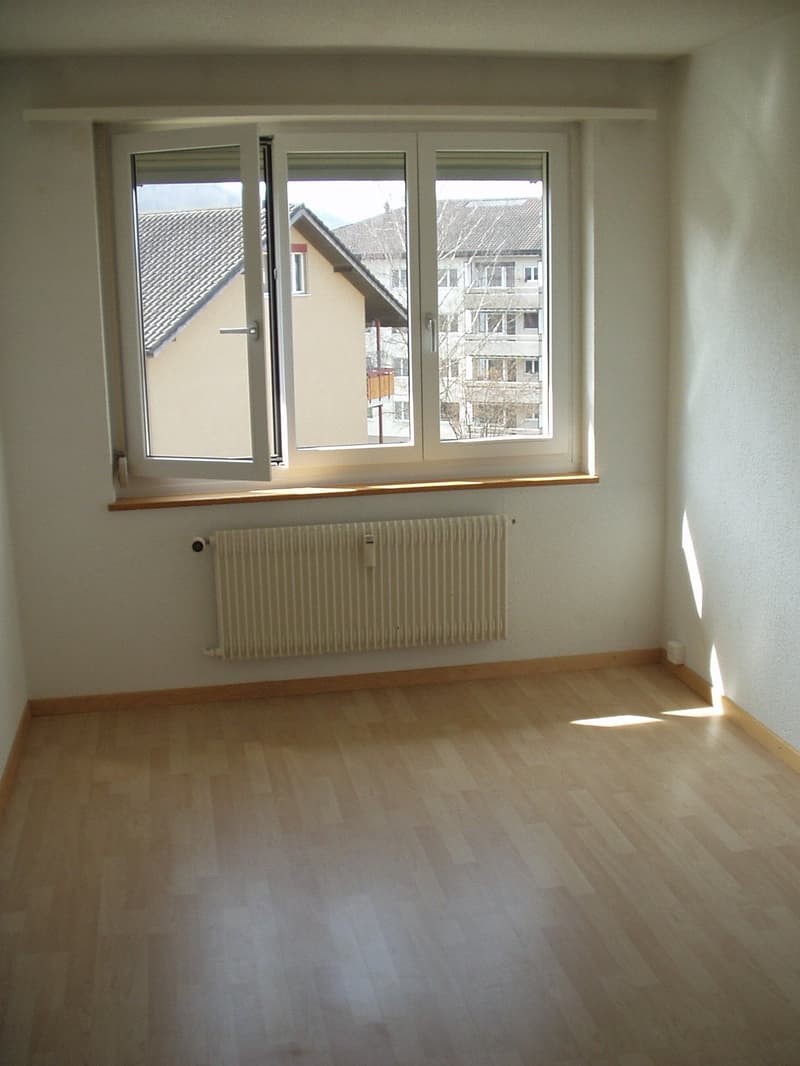 Gemütliche 3-Zimmer-Wohnung mit Balkon in Büren an der Aare – ab sofort verfügbar! (5)