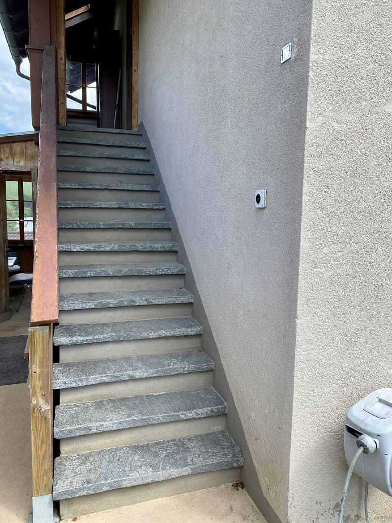 Grosszügige 6-Zimmer-Wohnung mit Garten und Balkon in Melchnau (2)